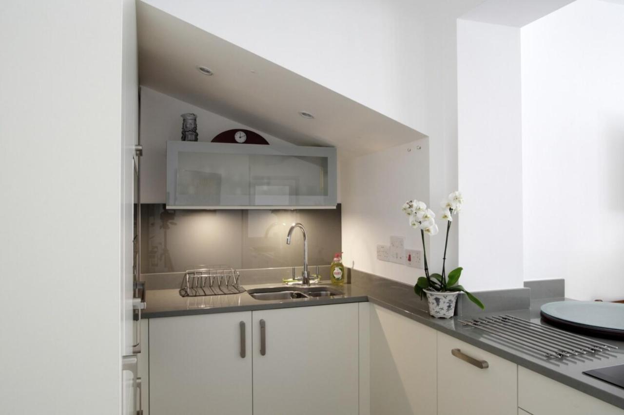 Апартаменты Quiet Ground Floor Mews Flat And Parking Эдинбург Экстерьер фото
