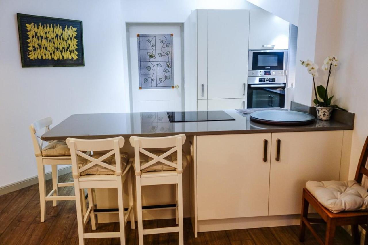 Апартаменты Quiet Ground Floor Mews Flat And Parking Эдинбург Экстерьер фото