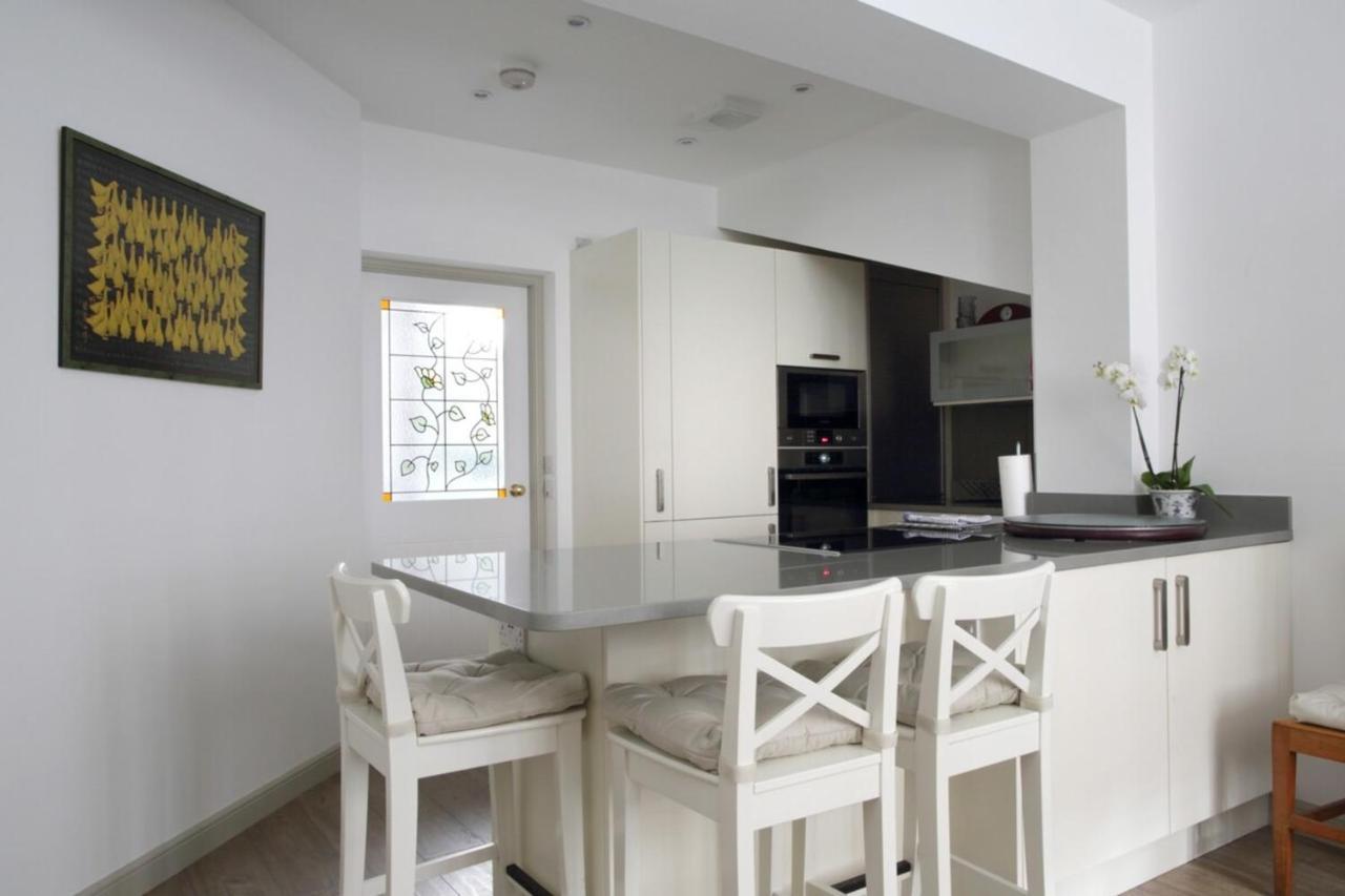 Апартаменты Quiet Ground Floor Mews Flat And Parking Эдинбург Экстерьер фото